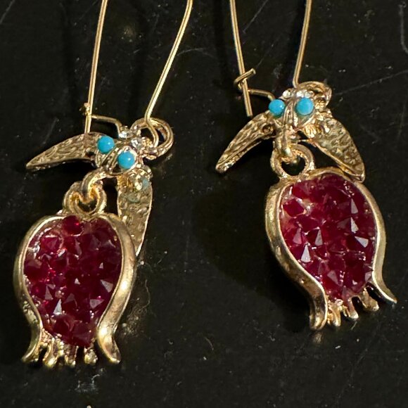 Cutest Goldtone Pomegranate Earrings - Picture 2 of 4